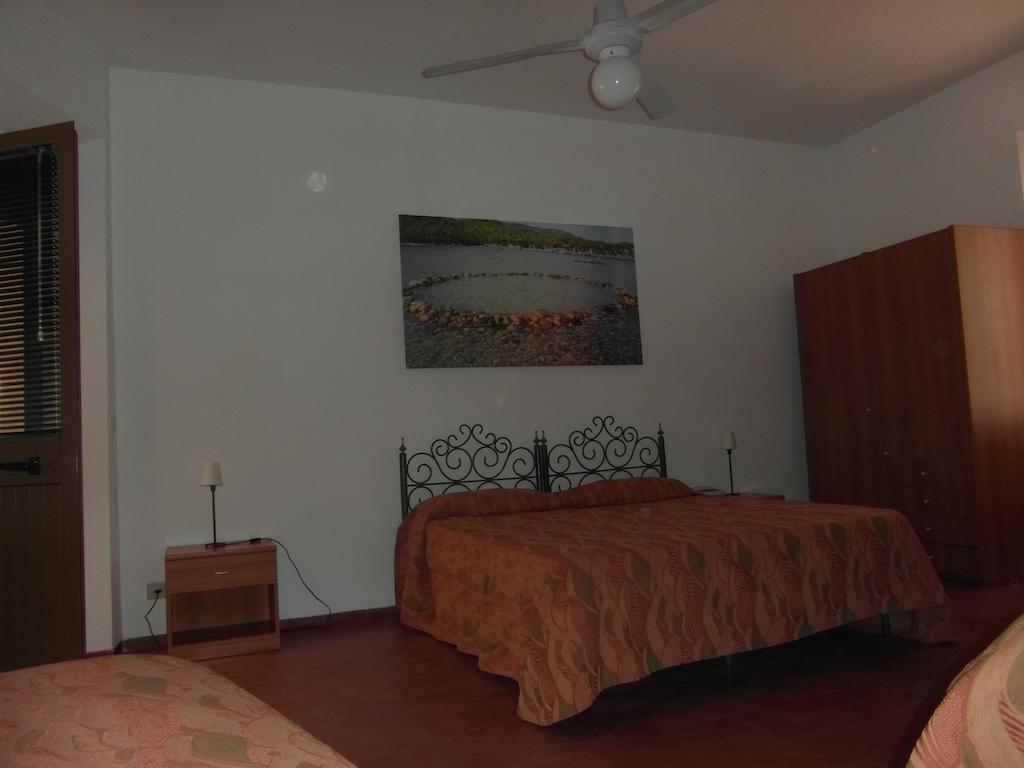 Hotel Villa Nettuno Marina di Campo Pokoj fotografie